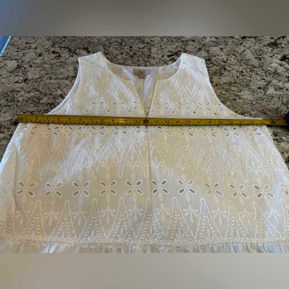 LOFT White Eyelet Sleeveless V-Notch Top - Picture 4 of 6